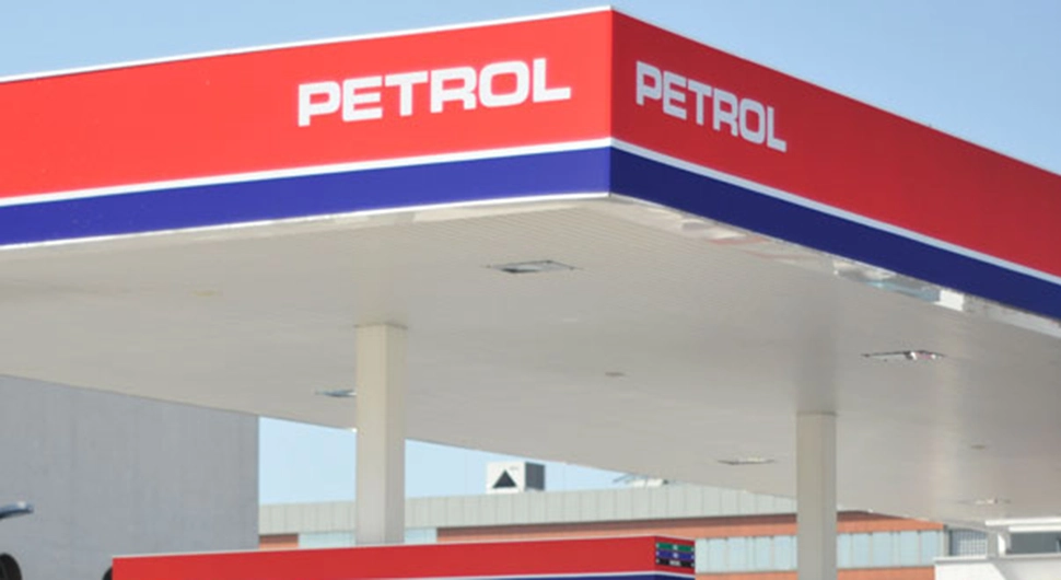 petrol pumpa.webp